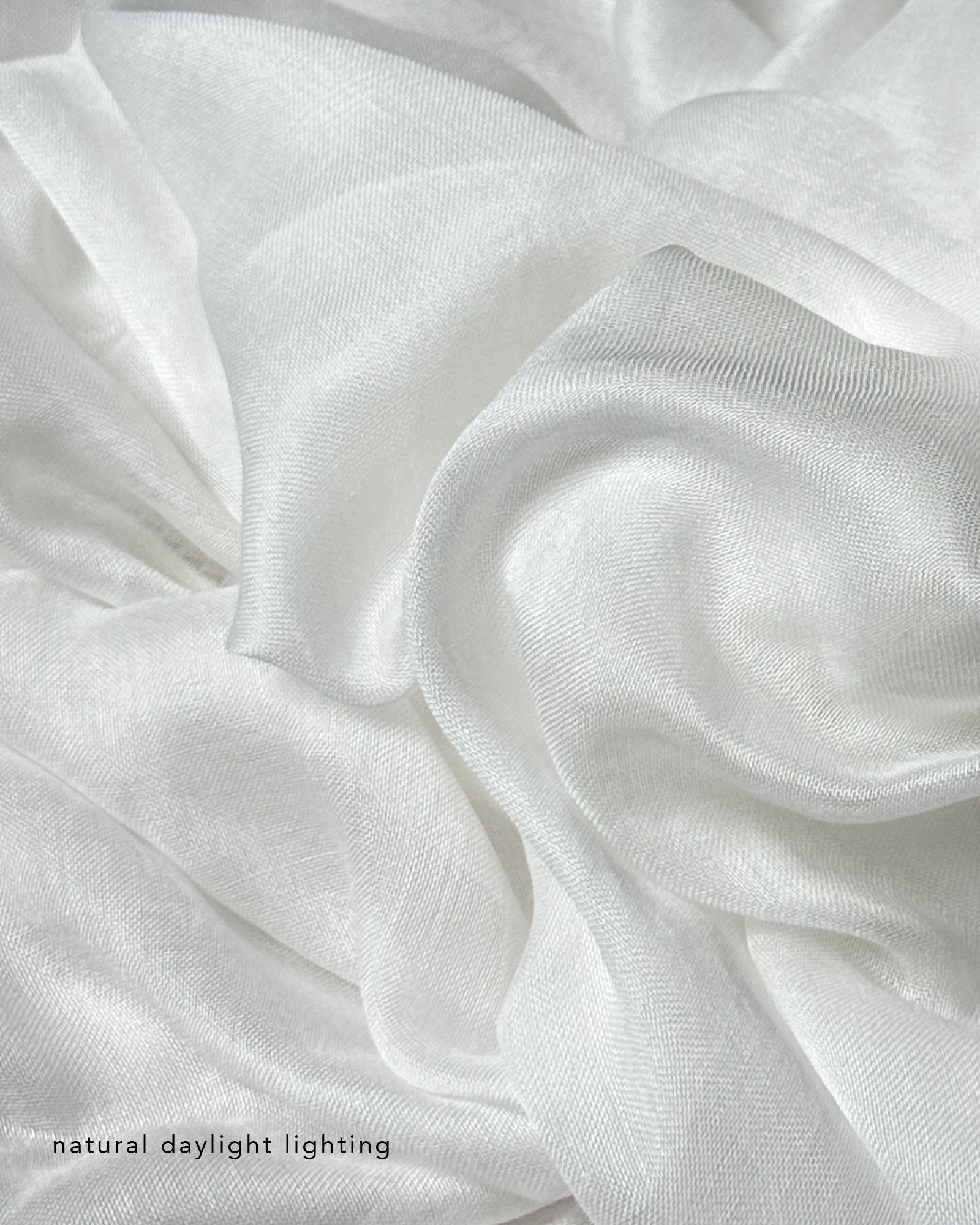 مودال فاخر "أوف وايت"