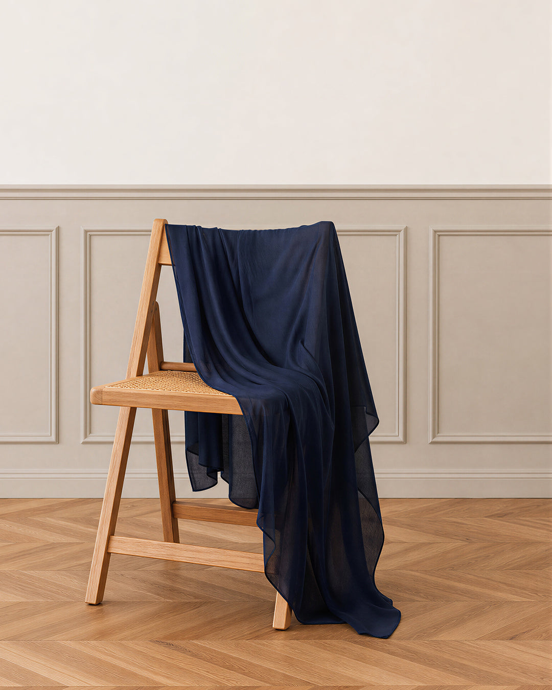 Modal Essentials 'Abyss'