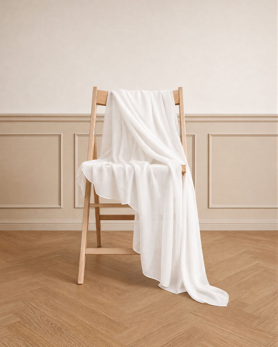Modal Essentials 'Gallery White'